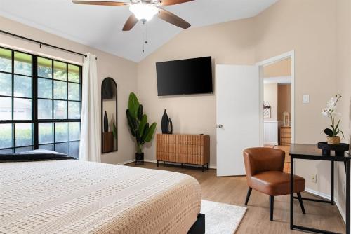 Hillside Paradise in Cedar Hill
