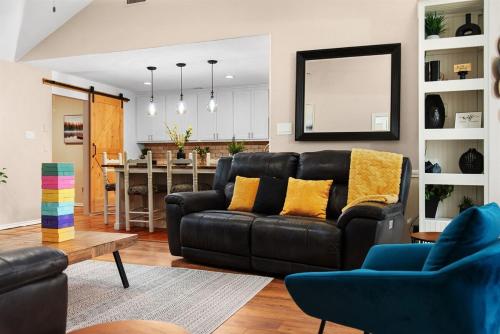 Hillside Paradise in Cedar Hill