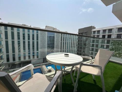 Stylish 1-Bed Apartment in Laya Heights Dubai - image 3