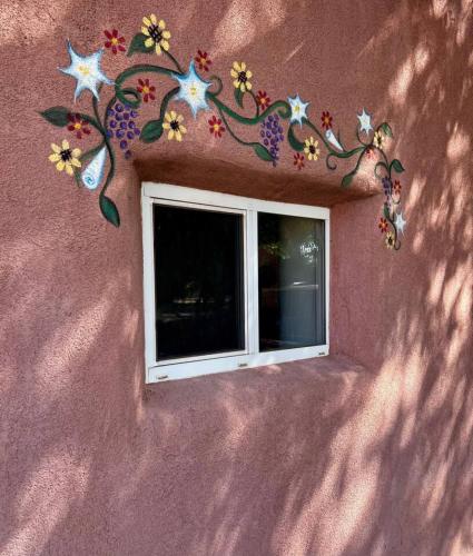 2 bed, yard, pet friendly in Historic Mesilla. in 聖思多羅