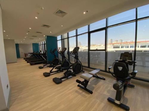 Bright Studio - Azizi Riviera 35 - Fully Furnished - image 11