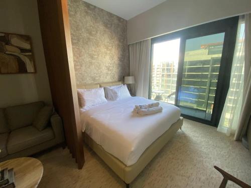 Bright Studio - Azizi Riviera 35 - Fully Furnished - image 4