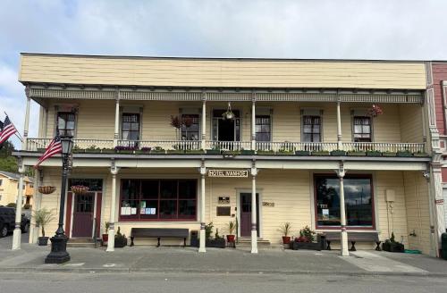. Hotel Ivanhoe