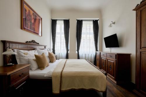 1 queen bed