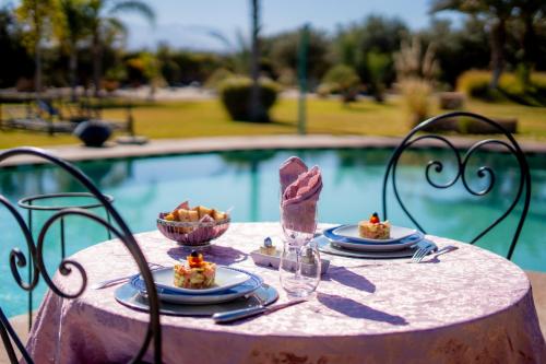 Riad Al Mendili Kasbah Private Resort & Spa