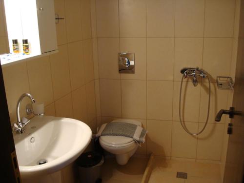 Old Town Apartments - image 4