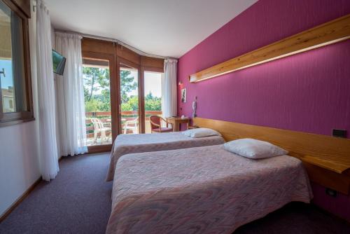 Exterior view, L'Etape Gasconne in Allemans-du-Dropt