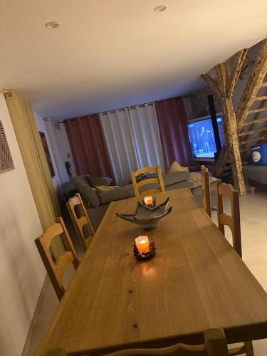 Gîtes Vosges, Spa, Sauna & Piscine (Gites Vosges, Spa, Sauna & Piscine) in Etival-Klērfonteina