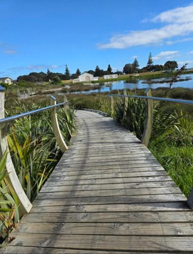 Surf Shack on Broadway in Waitara