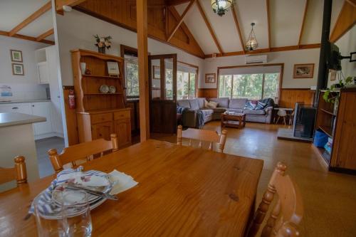 Settlers Chalet Tech free (no WIFI) farm stay in Kalgan