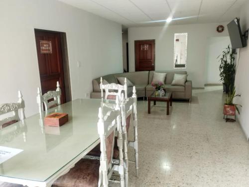 Hostal, casa Jaramillo