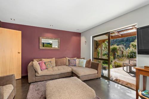 Exterior view, Brook Beauty - Nelson Holiday Home in Other