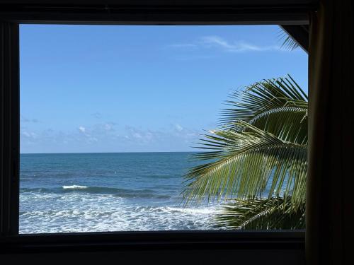 Ave Surfing House in مهينا