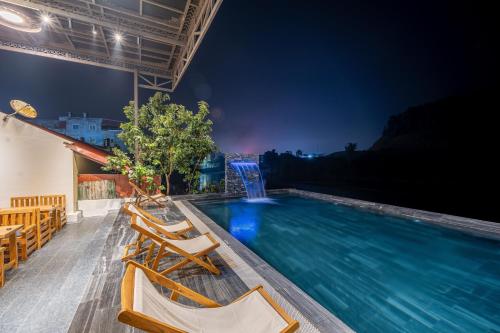 Odyssey Hotel 2, Tours & Motorbikes Rental in Ha Giang