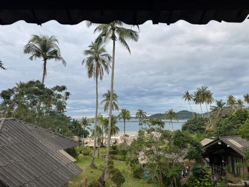 The Ngamkho beach resort in Hat Bang Bao