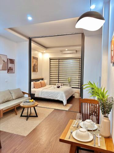 Apartment I Tây Hồ I Phố cổ I 1N1K TV I NETFLIX — other in 6b Ngõ 64 Pho Tứ Liên, Hanoi Vietnam,