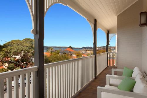 Cremorne Point Manor - image 11
