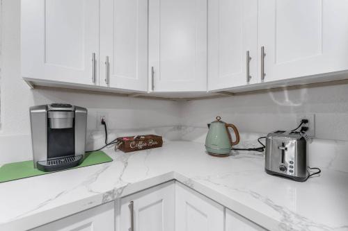 Facilities, Luxury Retreat, Foosball, Pool table, NEW Upgrades in Otay