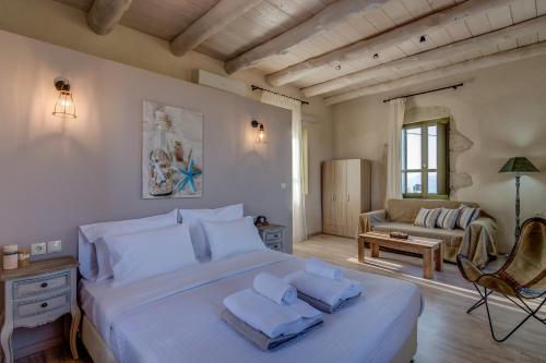 Traditional Stonebuilt Villa Leonanto, only 5 Km from a Sandy Beach near Great View