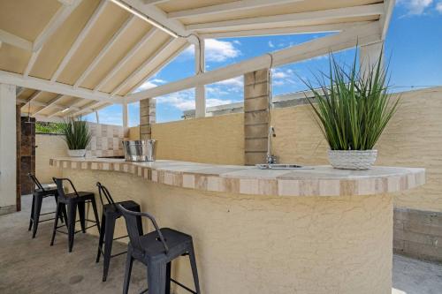 Facilities, Spacious 4BR w/ Pool, Spa, Mini Golf & Game Lounge in Otay