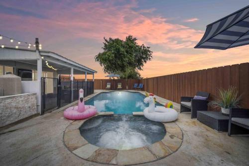 Hot tub, Family Retreat w/ Theater, Pool & Outdoor Dining in Otay