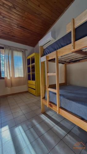 1 twin bed