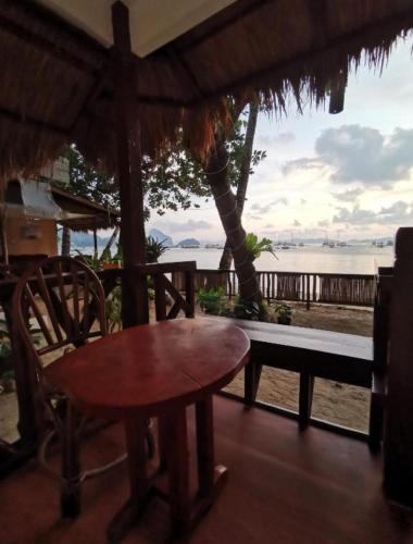 Kimura Beach Front El Nido