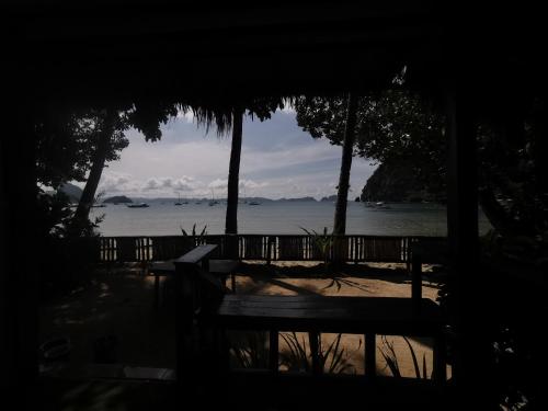Kimura Beach Front El Nido