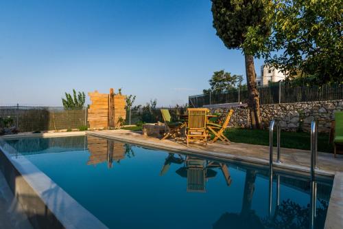 Traditional Stonebuilt Villa Leonanto, only 5 Km from a Sandy Beach