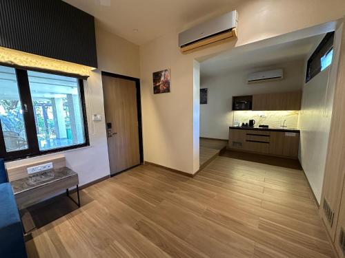 Konyha, Valencia Club and Resort - Luxury Nature Resort, Foot hills of Mount Abu in Abu-hegy