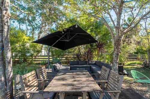 Kangaroo Cottage, Cunjurong Point Coastal Getaway in Lake Conjola