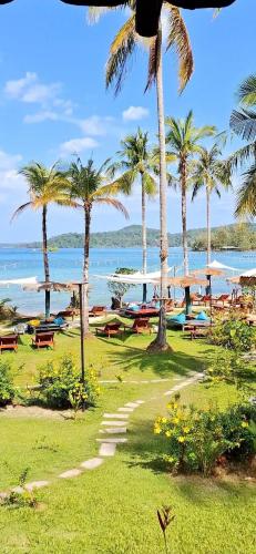 The Ngamkho beach resort in Hat Bang Bao
