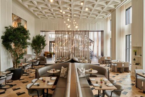 Daxton Hotel Birmingham, Curio Collection by Hilton in Birmingham, USA