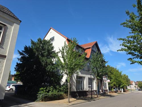 Hotelli välisilme, 2 Raum Wohnung im 1OG mit Terrasse und AC in Osterburg