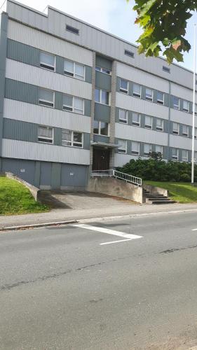 ทางเข้า, Laivalinnankatu in วารเกาส์