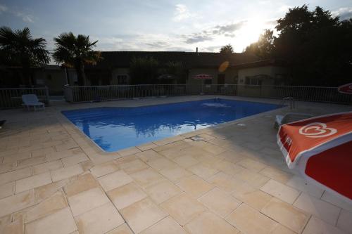 Úszómedence, Hotel La Rocade in Pamiers