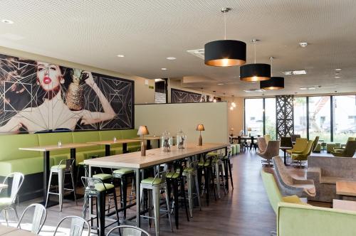 Super 8 by Wyndham Munich City North - image 13
