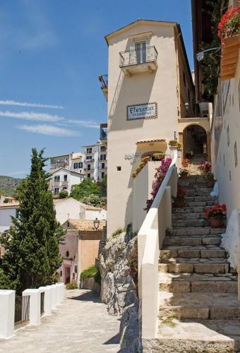 Florenza Residence — Hotel in Sperlonga