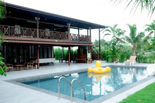 โคกหนองนาโฮมสเตย์&พูลวิลล่า in Tub Tai