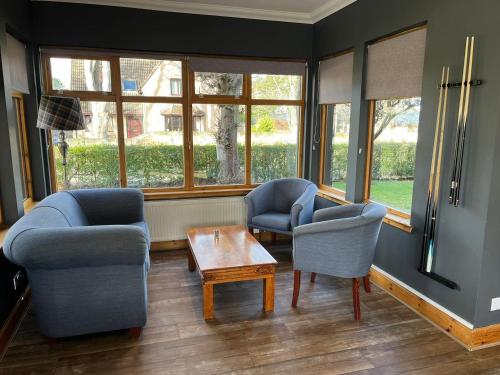 Bar/lounge, Westend Hotel & Bar in Nairn