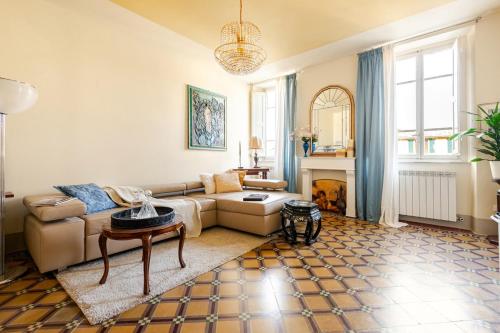 Maison Deco - Timeless elegance