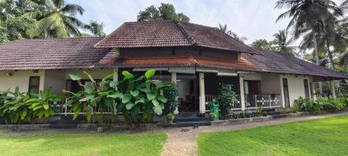 BharathaPuzha Resort - image 5