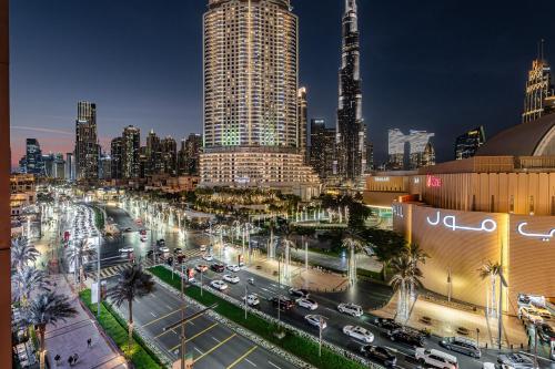 Burj khalifa view I Sofa bed I walking distance to Dubai Mall - main image