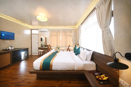 room detail thumbnail 0