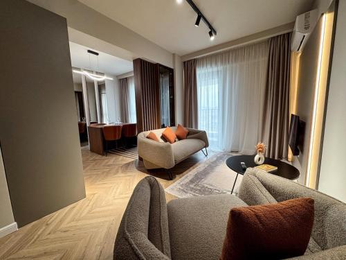 YIN 22nd Floor Panoramic View & King Bed, Parking – khách sạn tại Cluj-napoca Suburb