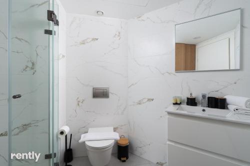 Luxury Apartments And Studios At Sea Side By Rently in Eilatas