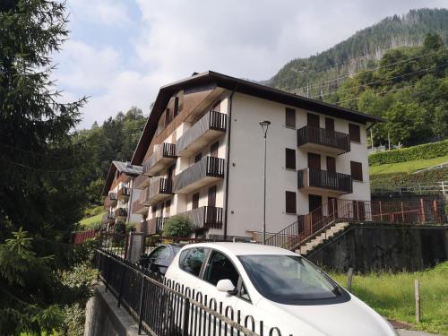 Casa vacanze ORCHIDEA BIANCA in Branzi