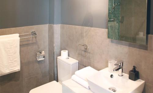 Apartamentos NONO by Charming Stay - image 14