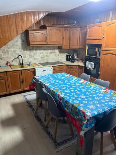 Appartement familiale sous les toits in 孚日聖迪耶