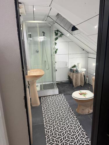 Appartement familiale sous les toits in 孚日聖迪耶